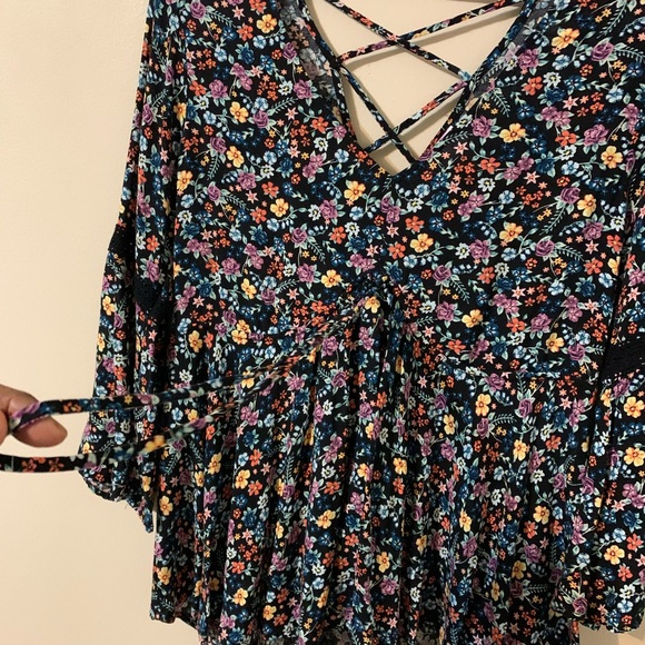 Junior size 11-13 Top by NO BOUNDARIES - Picture 15 of 16